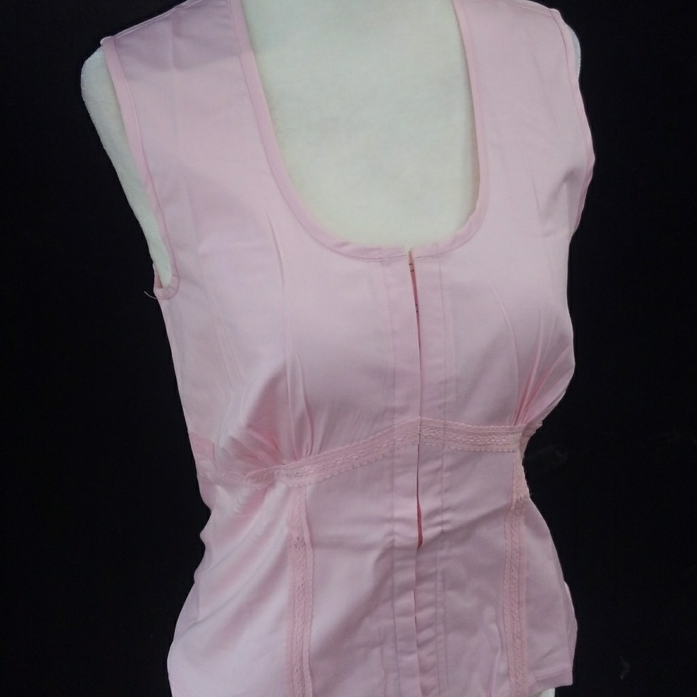 New pink sleeveless top